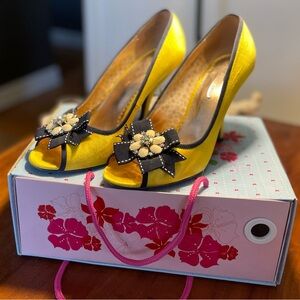 Poetic License Yellow Peep-Toe Heels with Navy Blue Bow and Jewels with Box